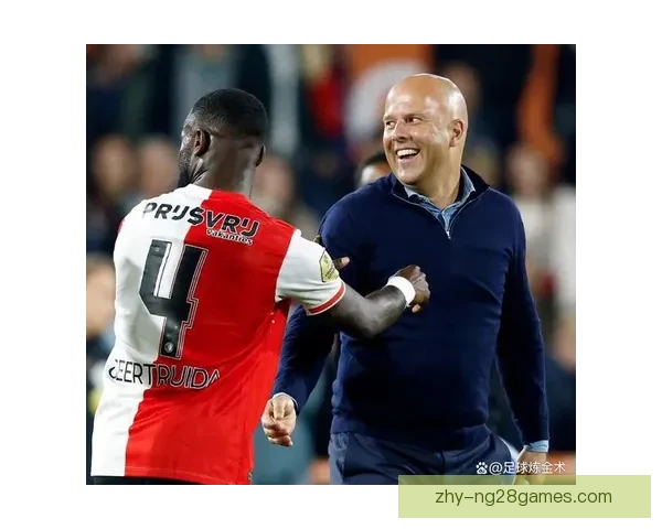 2025夏季转会重磅消息费耶诺德引进澳洲神射手加盟